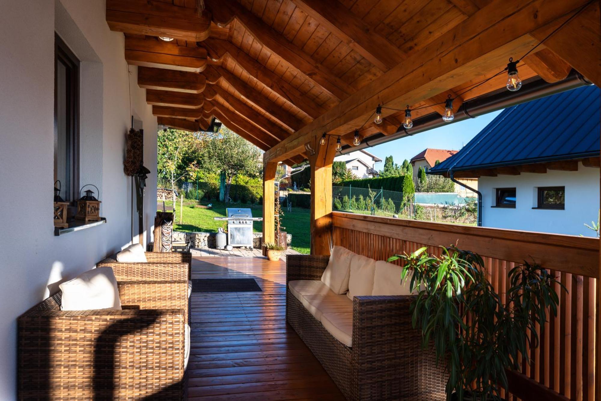 ליפטובסקי טרנוביץ' Tatralake Houses Near Lake Liptovska Mara And Aquapark Tatralandia מראה חיצוני תמונה